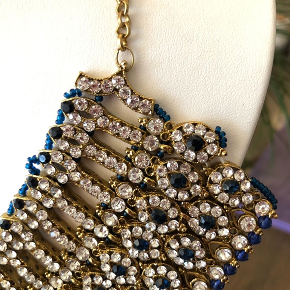 Blue Necklace Set - Picture 6 of 10